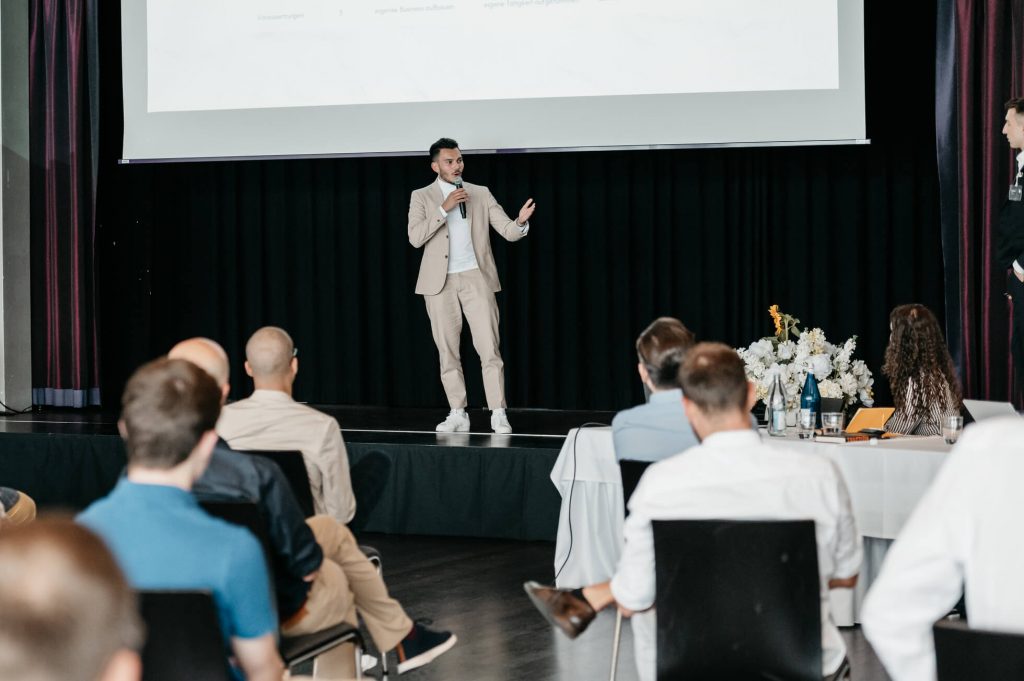 speaker-Julian-Stöcker